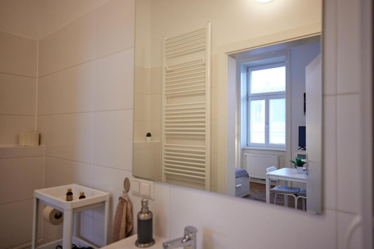 Nice Studio Close To Metro III Vienna Exterior photo