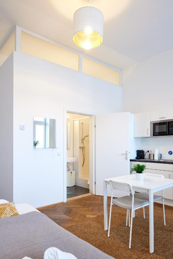 Nice Studio Close To Metro III Vienna Exterior photo